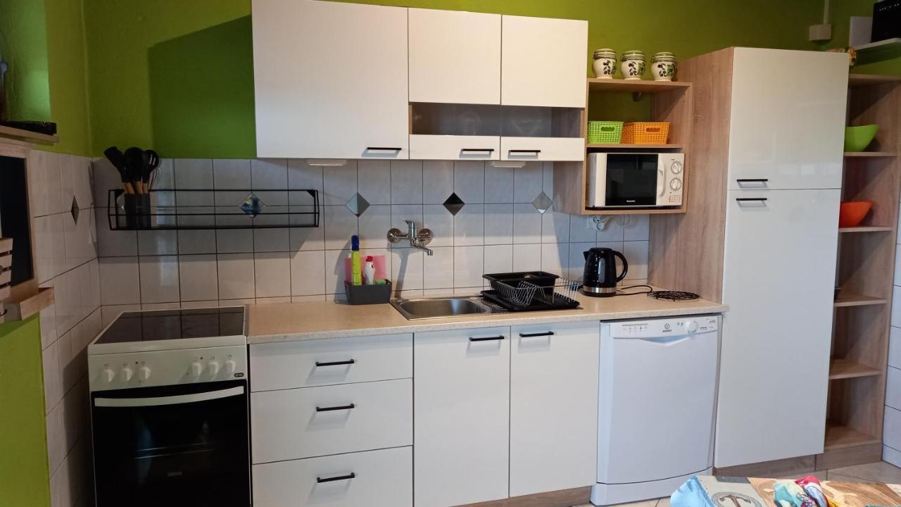 Apartmani Leko Mirjana Башка-Вода Экстерьер фото