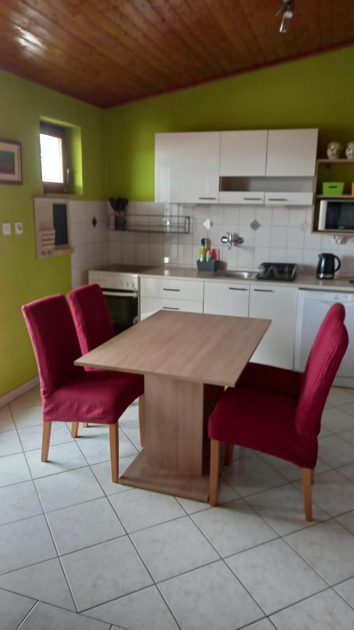 Apartmani Leko Mirjana Башка-Вода Экстерьер фото